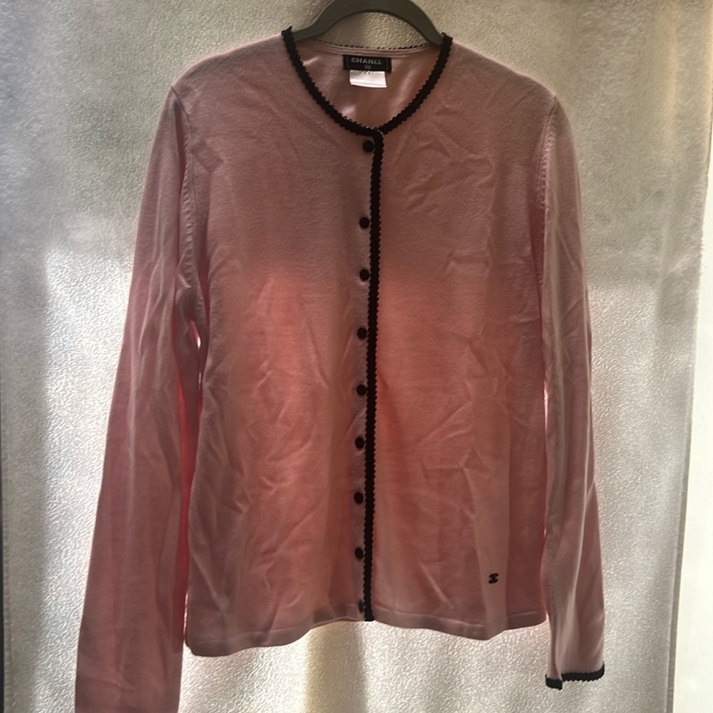 Authentic Chanel pink black ribbon embroider trim sweater. Size L XL